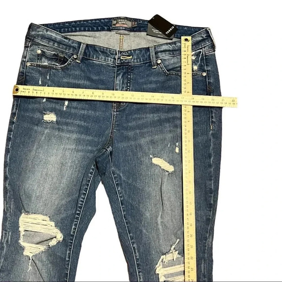 TORRID BOYFRIEND STRAIGHT JEAN VINTAGE STRETCH MEDIUM WASH Mid-rise Sz 16R - Picture 5 of 11